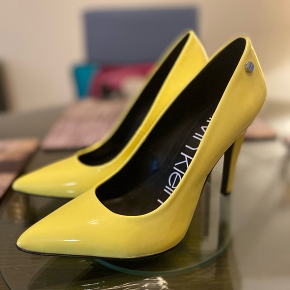 Calvin Klein Yellow Patent Leather Heels - Picture 4 of 5